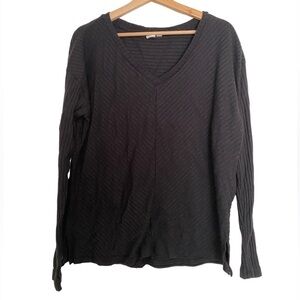 GAP RIBBED V NECK BLOUSE SIZE LARGE